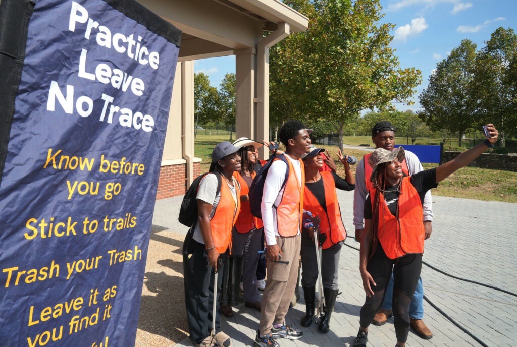 leave no trace crew.jpg